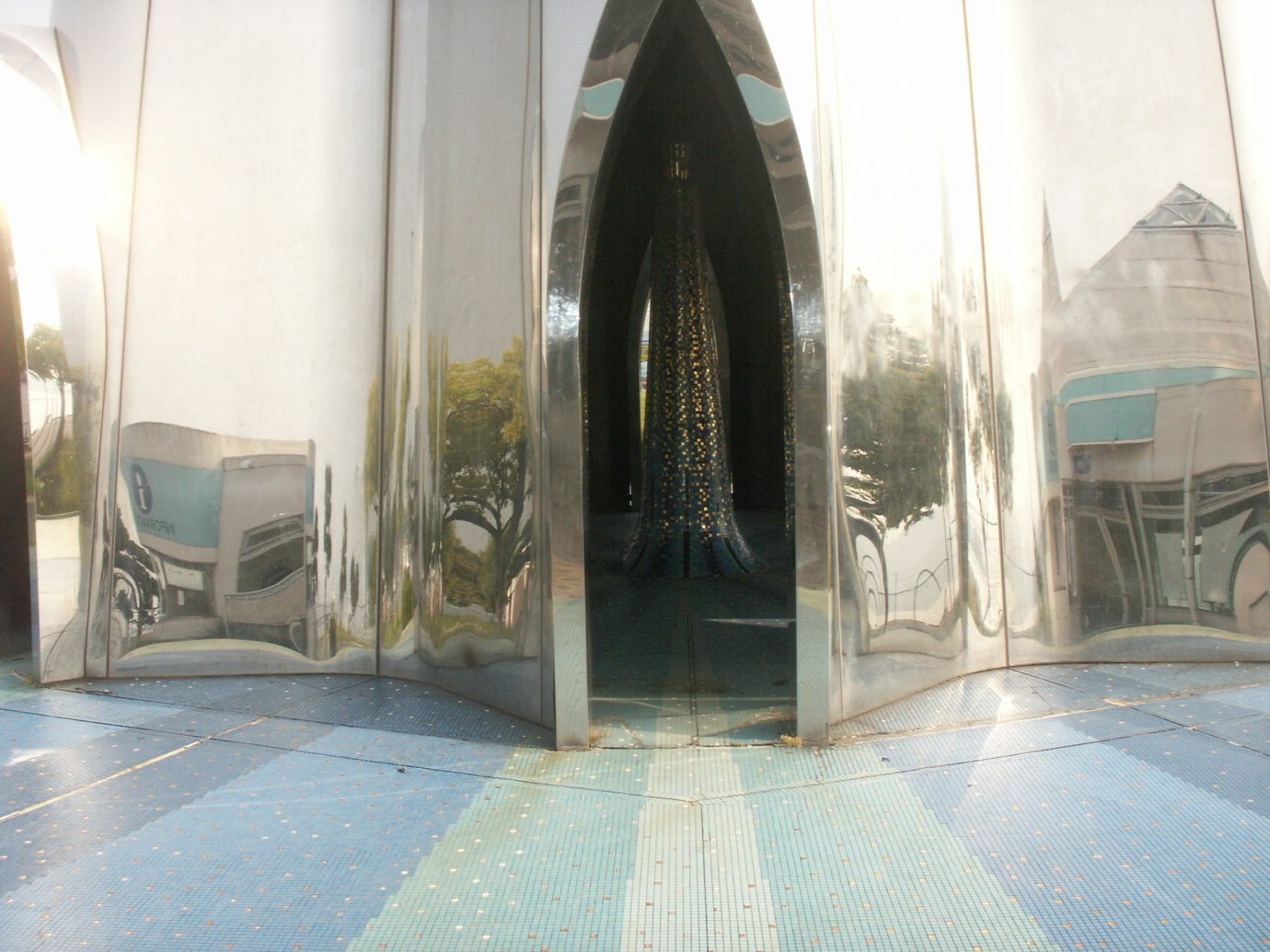 甦れパラダイスの塔