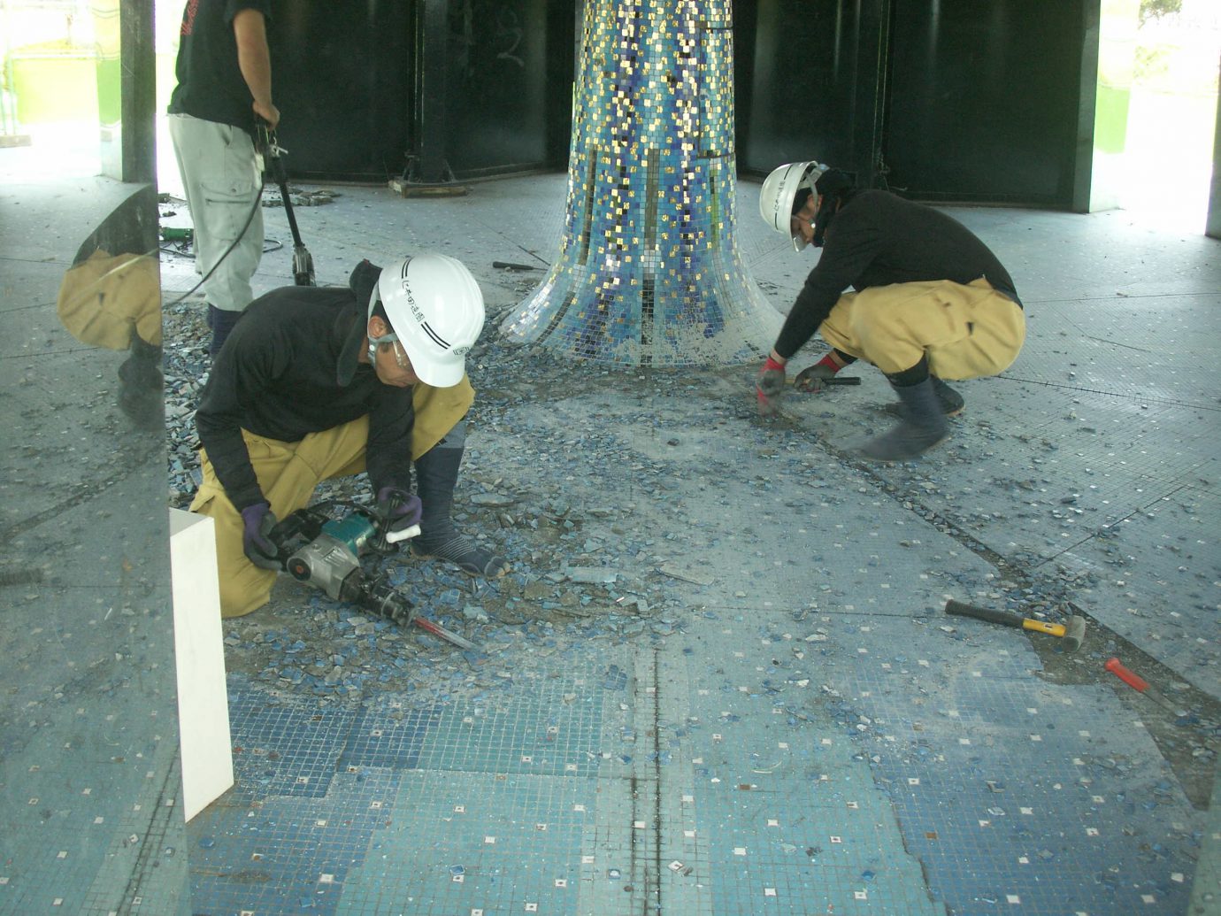 甦れパラダイスの塔